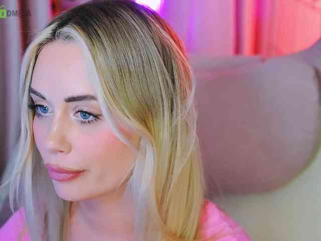 000--- Sex Cam Show