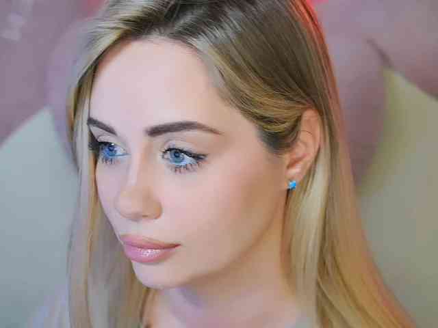 000--- Live Webcam on BongaCams