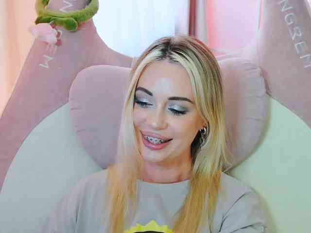 000--- Sex Cam Show