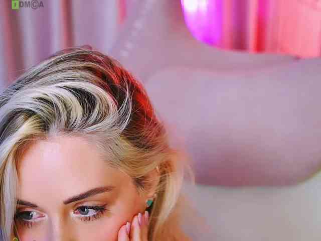 000--- Sex Cam Show