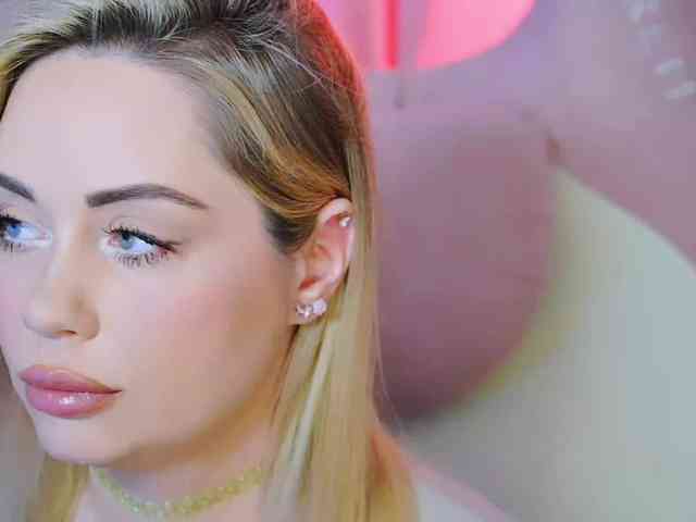Dieses Model ist jetzt live. 000---
