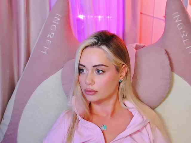 000--- Sex Cam Show