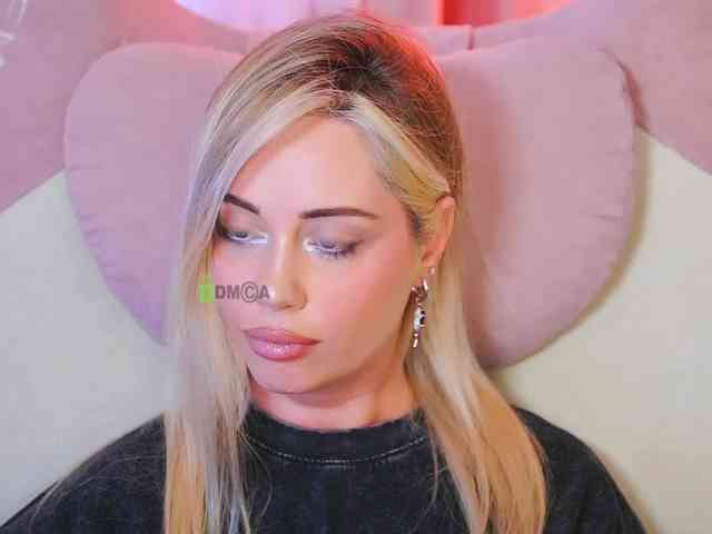 000--- Sex Cam Show