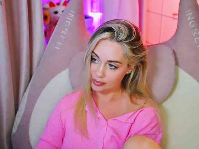 000--- Sex Cam Show