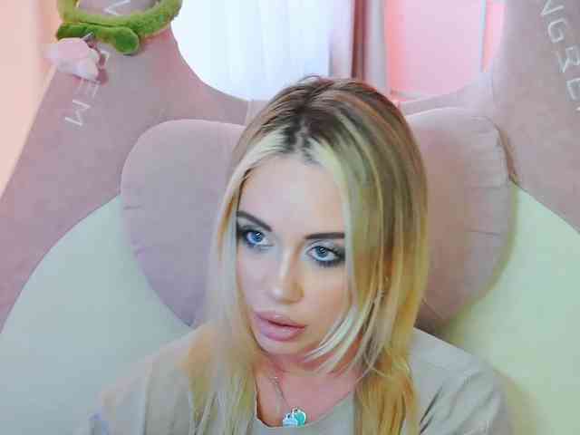 000--- Sex Cam Show