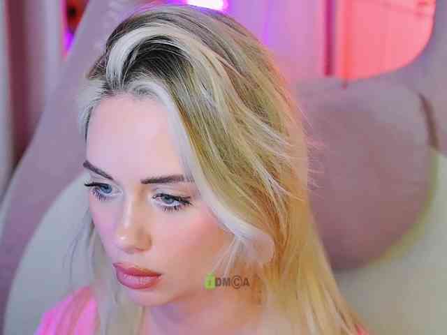 000--- Sex Cam Show