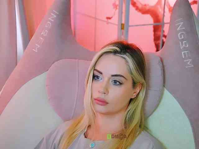 000--- Sex Cam Show