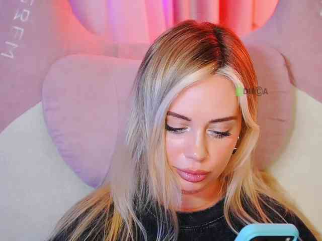000--- Sex Cam Show