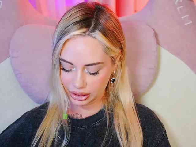 000--- Sex Cam Show