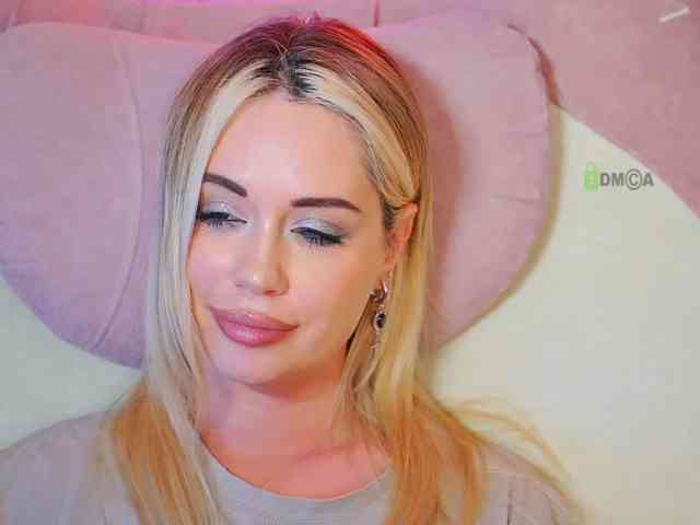 000--- Sex Cam Show