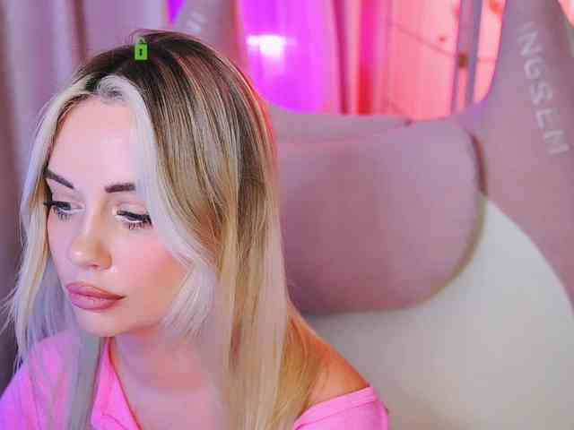 000--- Sex Cam Show