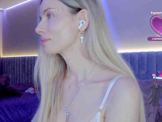 Monika-22 webcam