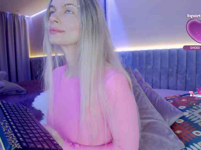 Monika-22 webcam