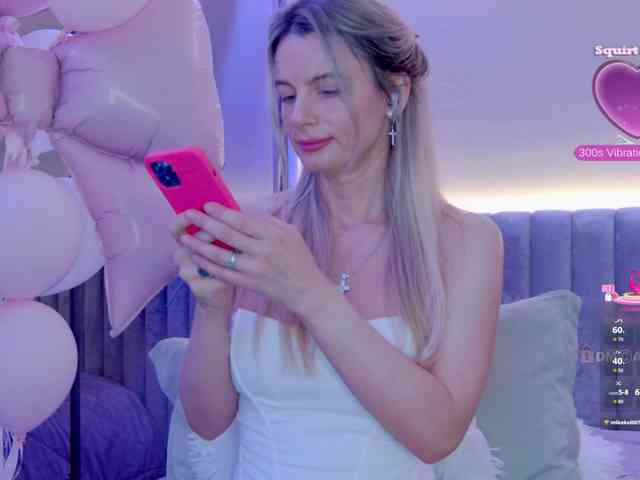 Monika-22 webcam