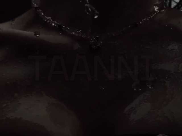 Taanni live cam on BongaCams