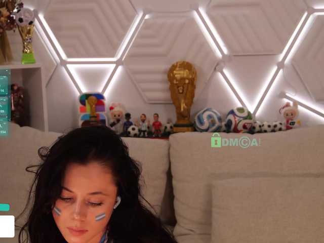 go to chat with Taanni