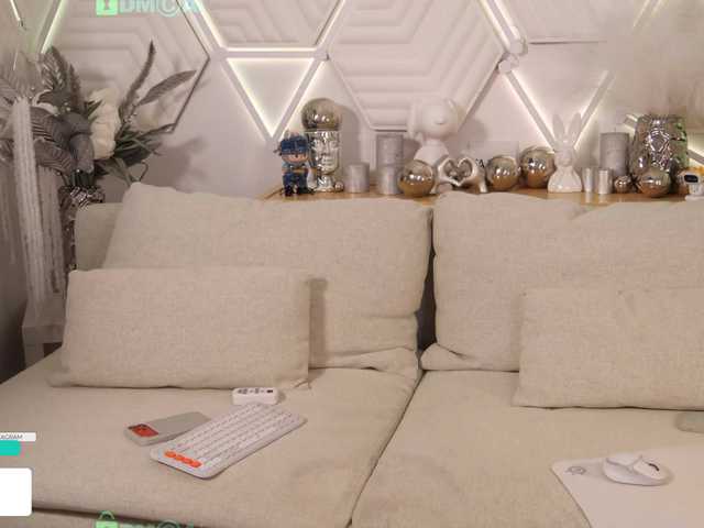 Taanni's BongaCams show and profile