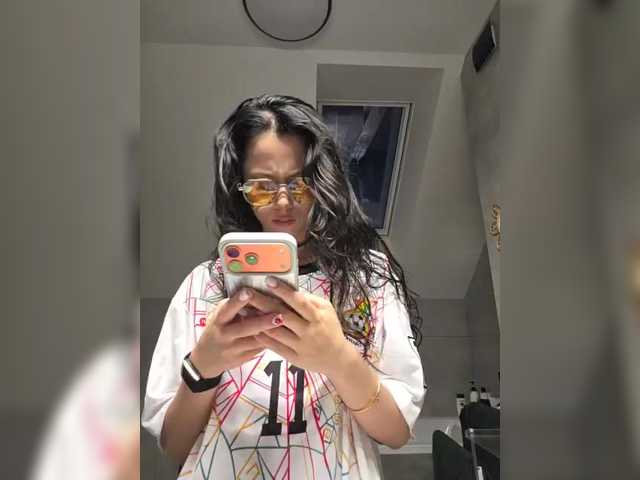 Live трансляция Taanni - Runet.cam