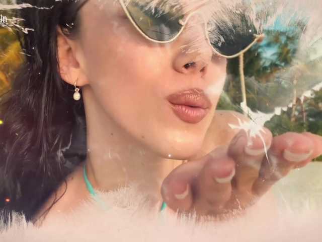 Taanni live cam on BongaCams