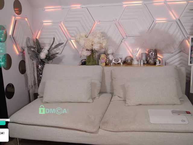  Taanni chat room