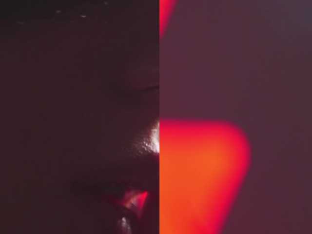 Taanni's BongaCams show and profile