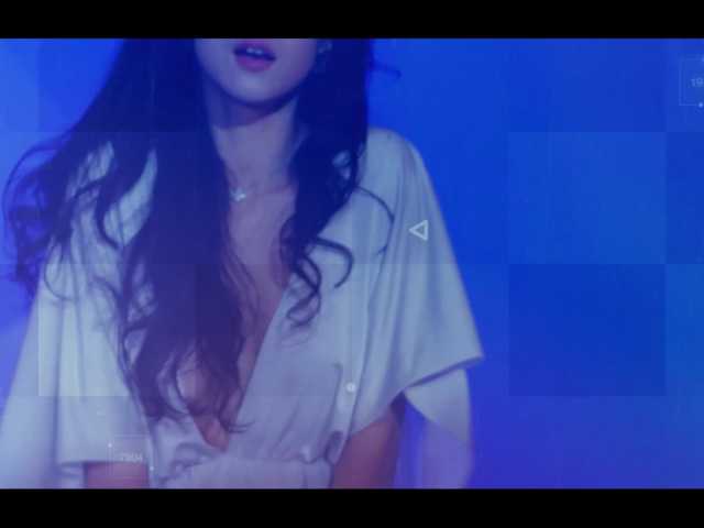 Taanni, modelo de webcam