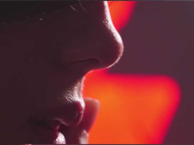 go to chat with Taanni