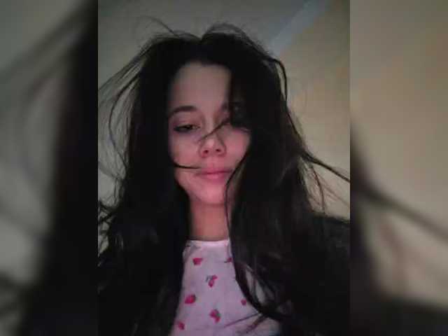 Taanni's BongaCams show and profile