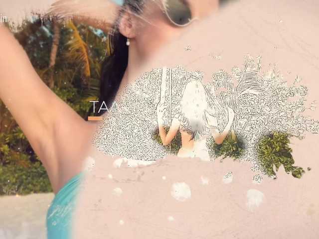 Chat with Taanni live cam