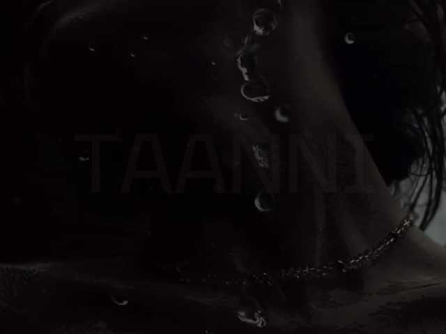 Taanni live cam on BongaCams