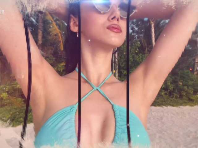 Taanni's BongaCams show and profile