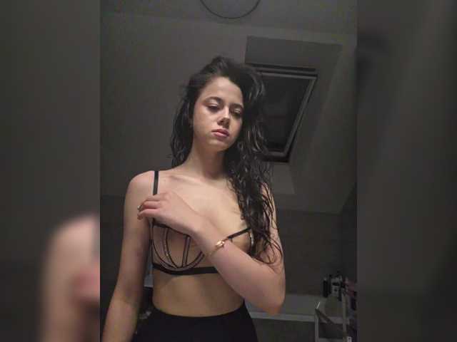 Taanni's BongaCams profile