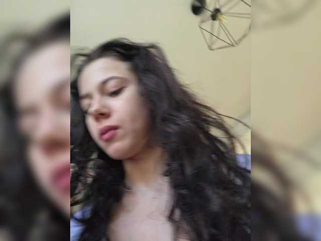 go to chat with Taanni