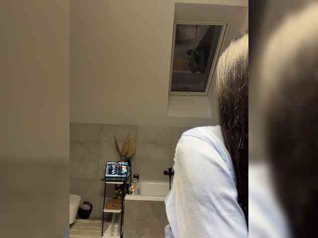 video chat for free Taanni