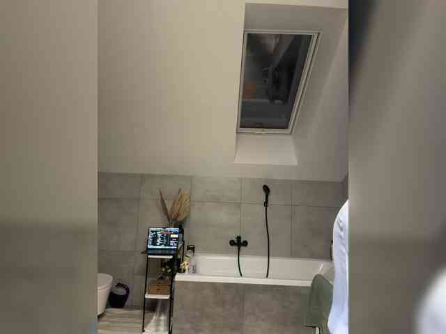 video chat for free Taanni