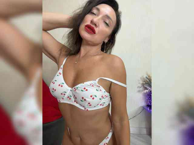 Miss_Stella webcam