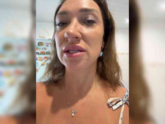 Miss_Stella webcam