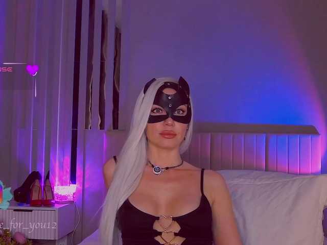 Marisa12 live cam on BongaCams