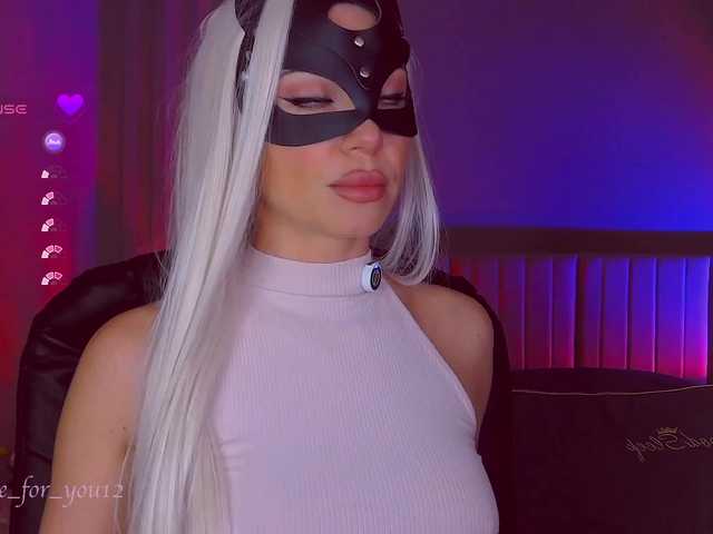 Marisa12 live cam on BongaCams