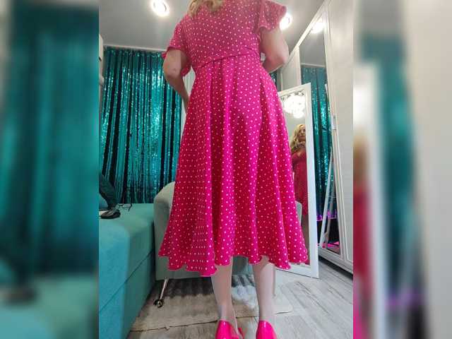 EvelynDreamy, en vivo ahora en BongaCams