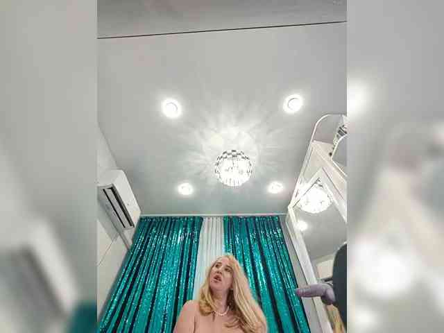 SUPERMILF webcam