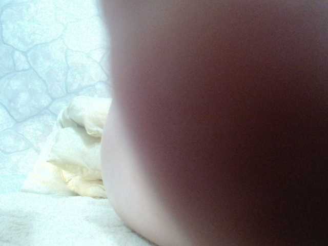 Alida-2 live cam on BongaCams