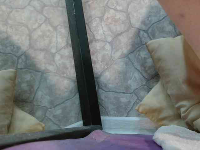 DIRTY-WH0RE webcam