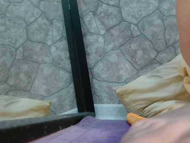 DIRTY-WH0RE webcam