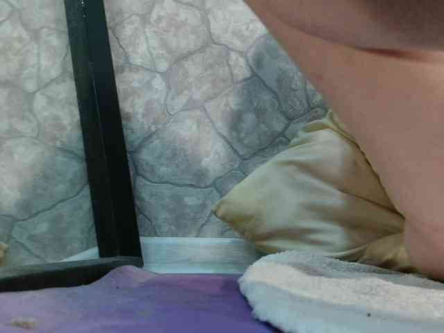 DIRTY-WH0RE webcam
