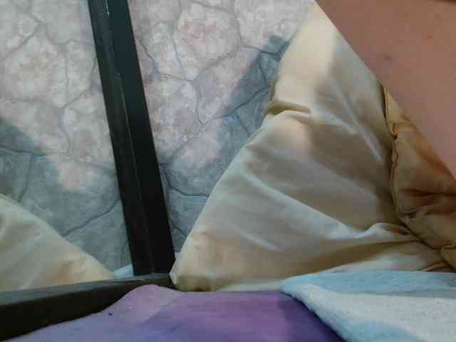 DIRTY-WH0RE webcam