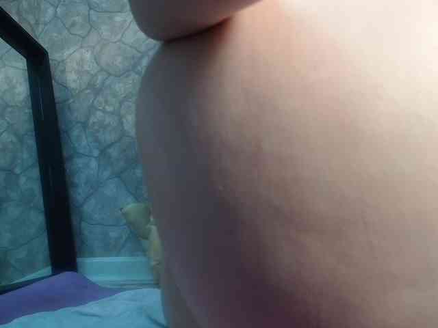 DIRTY-WH0RE webcam