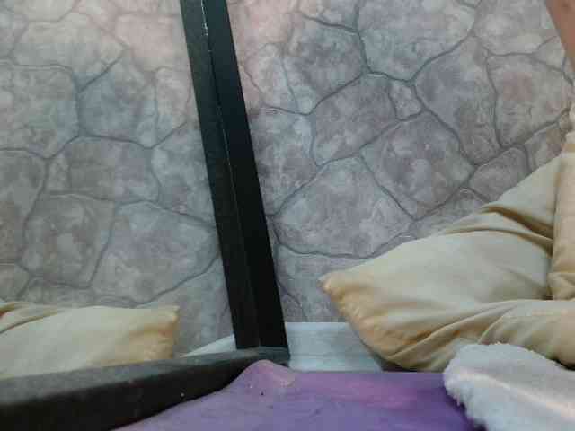 DIRTY-WH0RE webcam