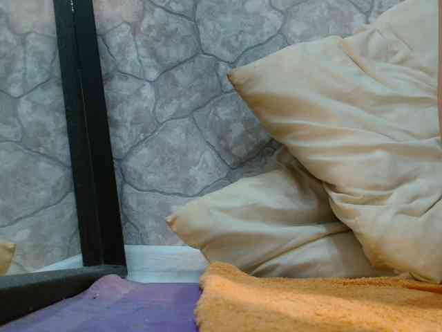 DIRTY-WH0RE webcam