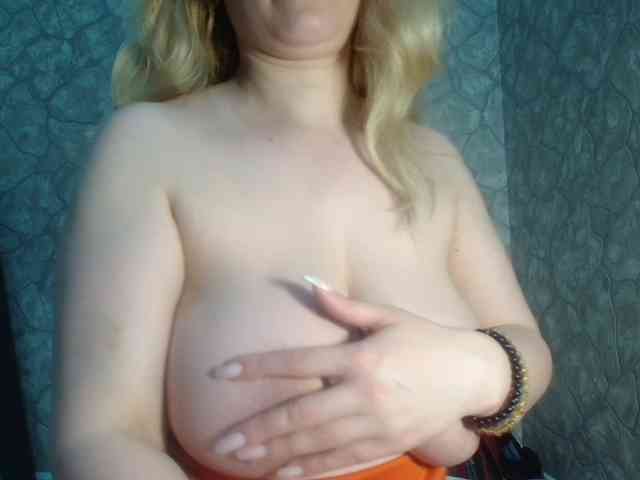 DIRTY-WH0RE webcam